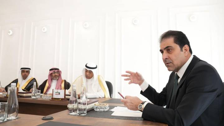    المندلاوي يلتقي سفراء الخليج ويطرح ملفات سياسية وأمنية على الطاولة