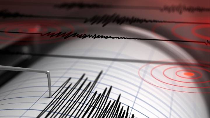 زلزال بقوة 5.8 يضرب جزيرة تابات الإندونيسية