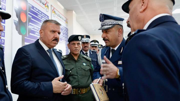 الشمري يفتتح مجمع نينوى لتسجيل المركبات وإجازات السياقة
