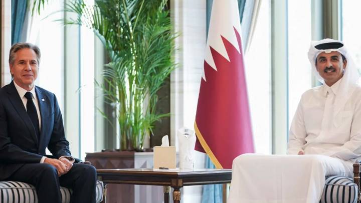 بلينكن يبحث مع أمير قطر جهود الوساطة لوقف إطلاق النار في غزة