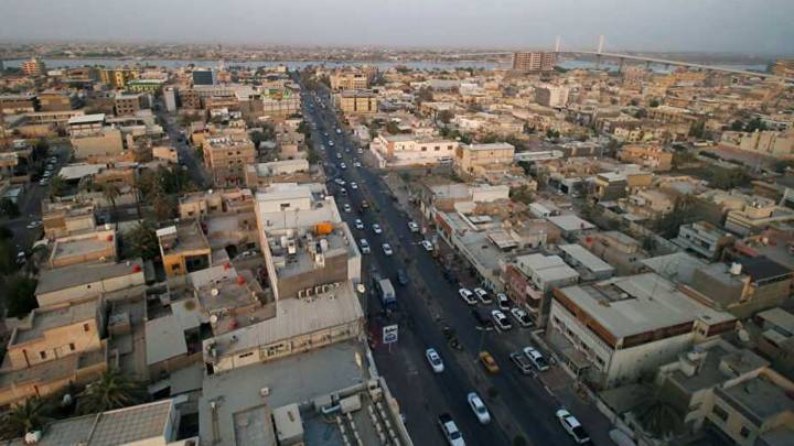    العامري: البصرة استقبلت 92 عائلة لبنانية وافدة