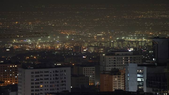 البيت الأبيض: نعلم أن إسرائيل تنفذ ضربات موجهة على أهداف "عسكرية" في إيران