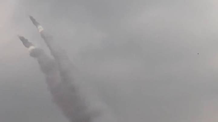 حزب الله يعلن استهداف قاعدة جوية لجيش الاحتلال الإسرائيلي لأول مرة في تل أبيب