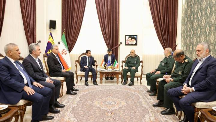 الأعرجي يلتقي قائد الحرس الثوري الإيراني في طهران لبحث تنفيذ الاتفاق الأمني المشترك