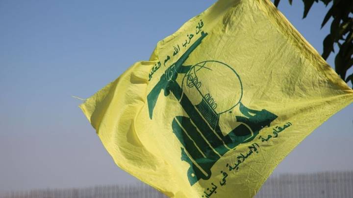 حزب الله يشن هجمات صاروخية وجوية على مواقع متعددة داخل الكيان الصهيوني