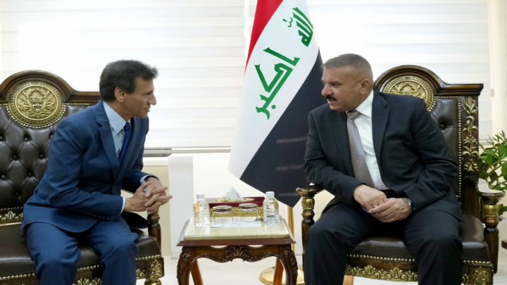 وزير الداخلية يبحث مع ممثل الأمين العام للأمم المتحدة في العراق عددا من الموضوعات ذات الاهتمام المشترك