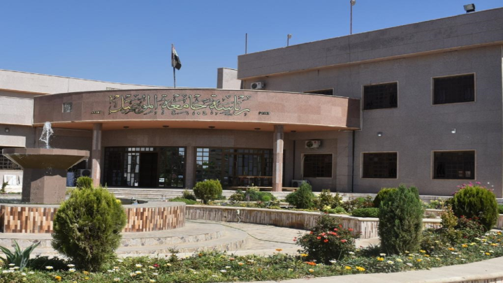 بالوثيقة ..  اعفاء قصي الاحمدي من رئاسة جامعة الموصل وتكليف نائبه وحيد محمود رئيساً للجامعة 