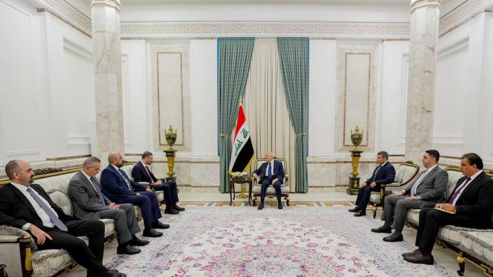 رئيس الجمهورية يدعو هيئة الإعلام  لمتابعة ملف الأخبار المضللة الرامية للابتزاز