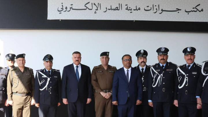 الشمري يفتتح مكتب جوازات مدينة الصدر الإلكتروني