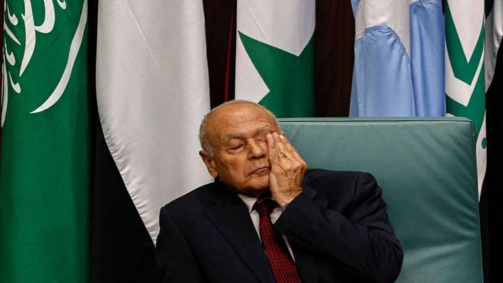 أبو الغيط "قلق" من تطورات الأحداث في سوريا ويدعو لضبط النفس