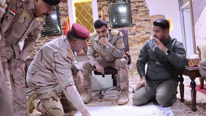 يارالله والمحمداوي يصلان إلى منفذ القائم ويتفقدان الشريط الحدودي