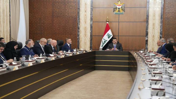 السوداني : يوجه بإزالة جميع العقبات التي تعترض إنجاز مشاريع المستشفيات في بغداد