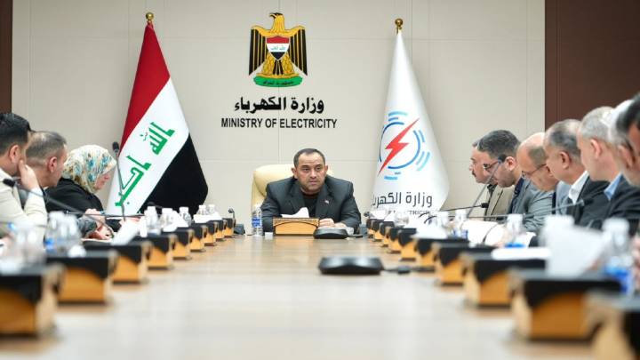 الكهرباء: 3 شفتات لإنجاز مشاريع فك الإختناقات قبل الصيف