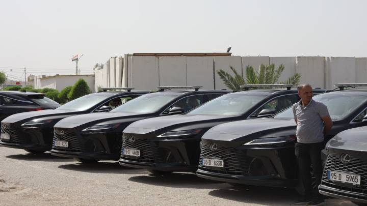 تجهيز دوريات الشرطة في الطرق السريعة بسيارات نوع لكزز 2025