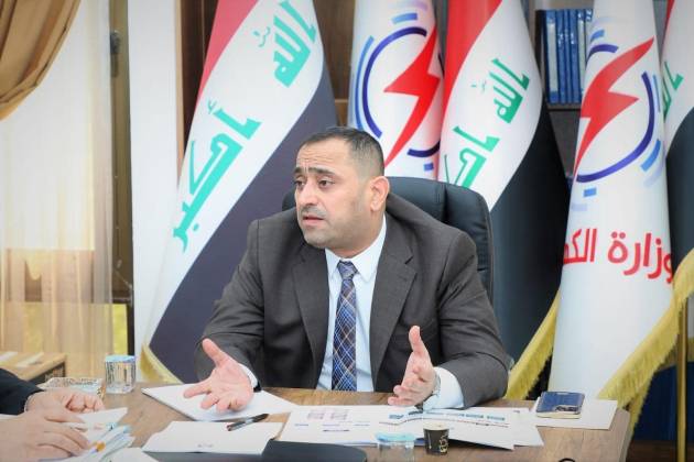 وزير الكهرباء يصل إلى تركمانستان لتسريع إجراءات تنفيذ عقد توريد الغاز للعراق
