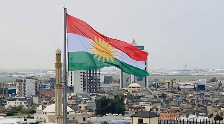 الكتل الكردستانية تستنكر إيقاف رواتب موظفي الإقليم وتدعو لتدخل حكومي عاجل