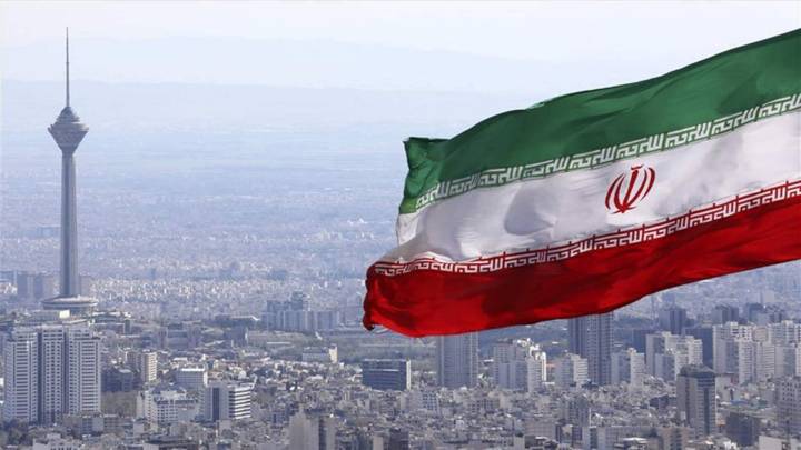  العراق يحذر الطلبة المتواجدين بقم وطهران 