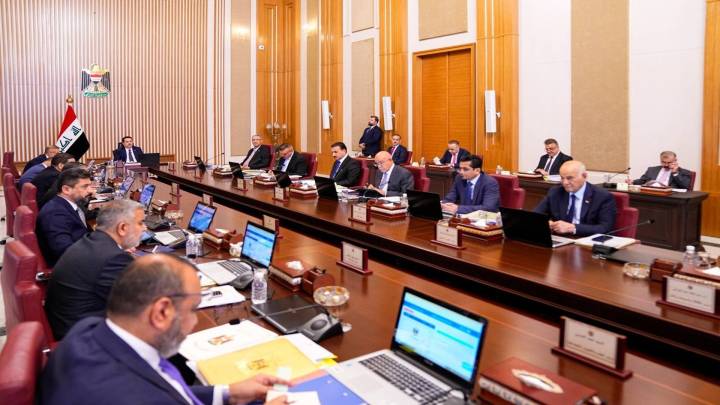 السوداني يترأس الجلسة الـ24 لمجلس الوزراء ..  قرارات حاسمة لدعم المتقاعدين ومكافحة التسول