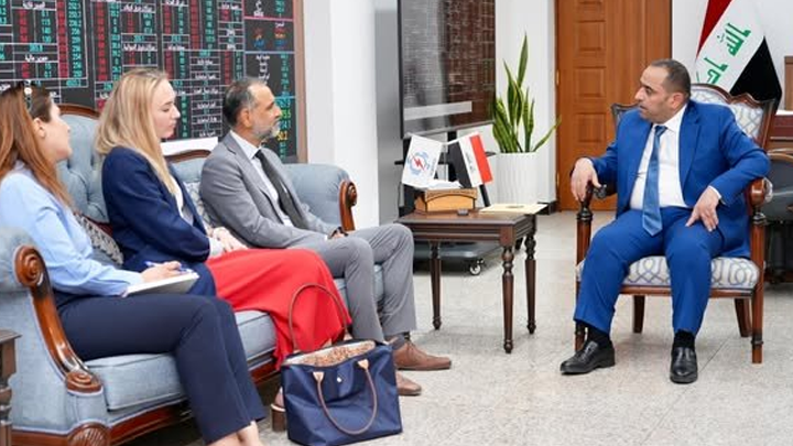 العراق يؤكد التزامه باتفاقية باريس ويخطط لإنتاج 12 ألف ميغاواط من الطاقة الشمسية بحلول 2030