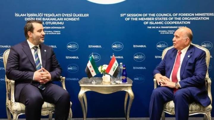 ﻿حسين يلتقي الشيباني في إسطنبول ويؤكد: التصعيد الإسرائيلي ينذر بـ "فوضى عارمة" بالمنطقة